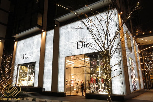 Dior Jewelry Store