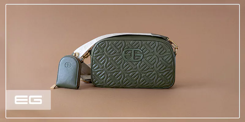 کیف چرمی در استایل زمستانی